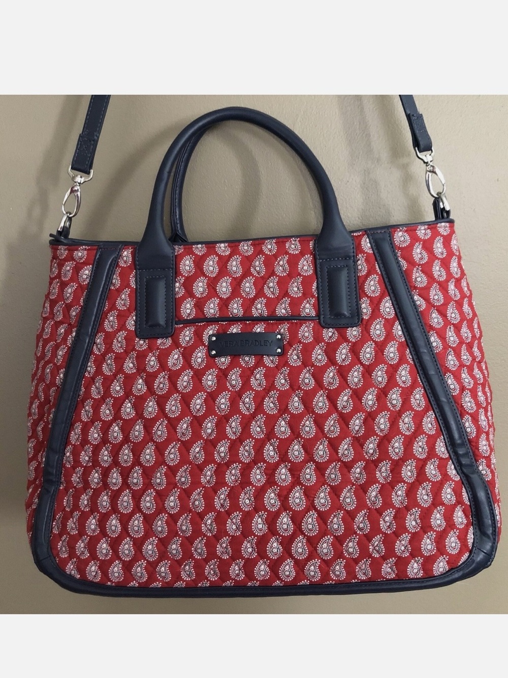 VERA BRADLEY Trapeze Tote, Petite Red Bandana Paisley Navy Blue Purse rare